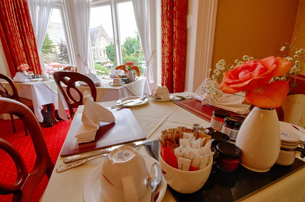 Holcombe House Guest House Llandudno Extérieur photo
