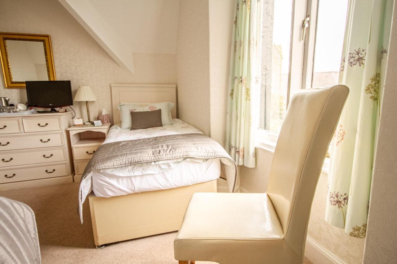 Holcombe House Guest House Llandudno Extérieur photo
