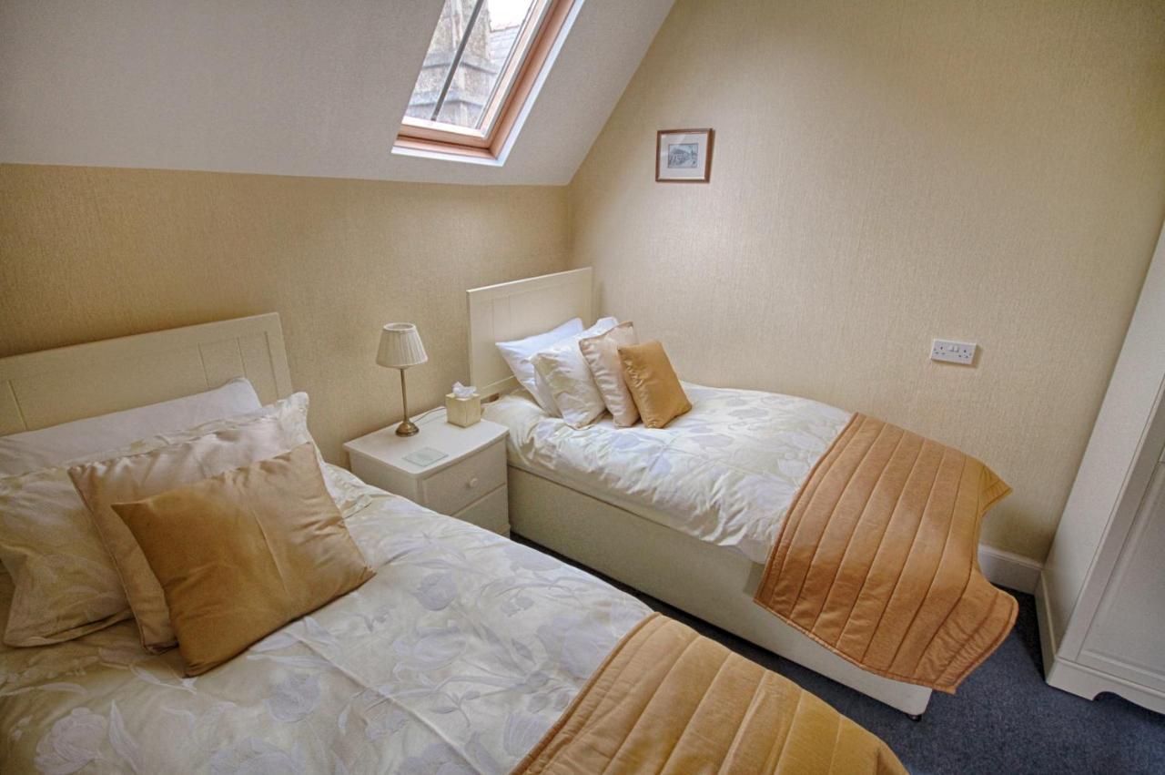 Holcombe House Guest House Llandudno Extérieur photo