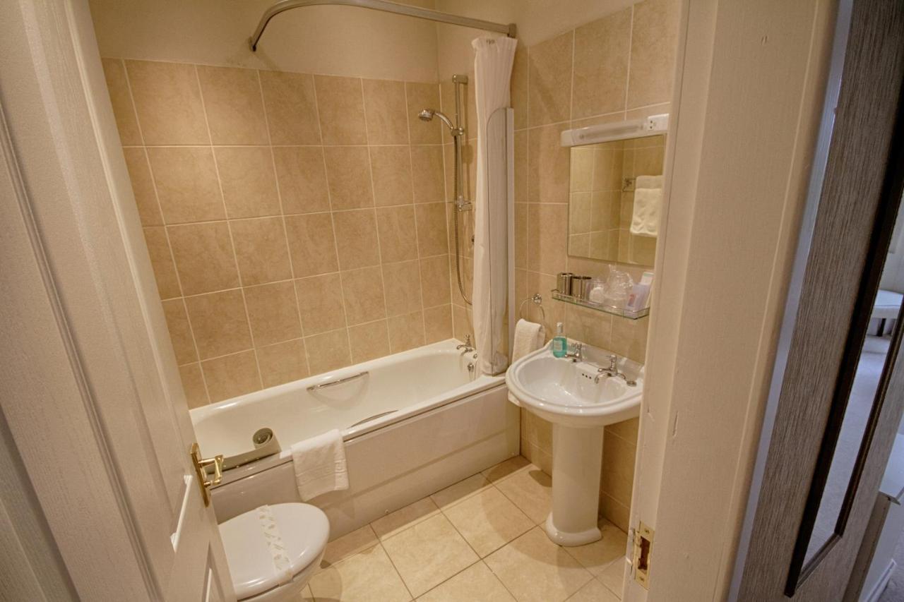 Holcombe House Guest House Llandudno Extérieur photo